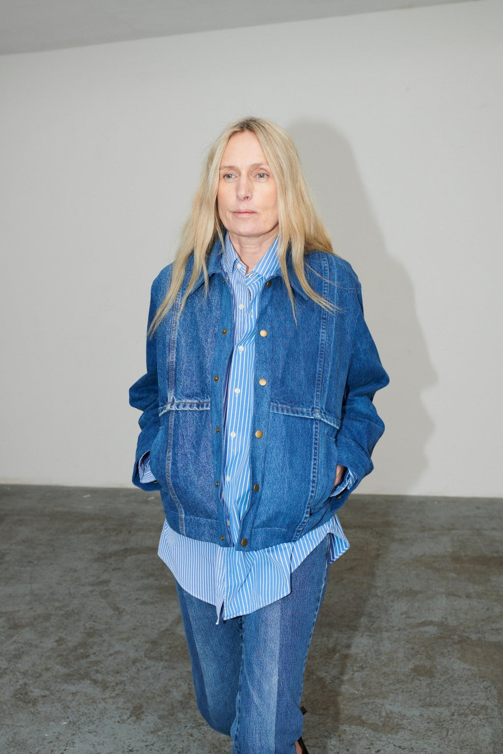 Kara Bomber Jacket Denim Mid Blue - ELV Denim